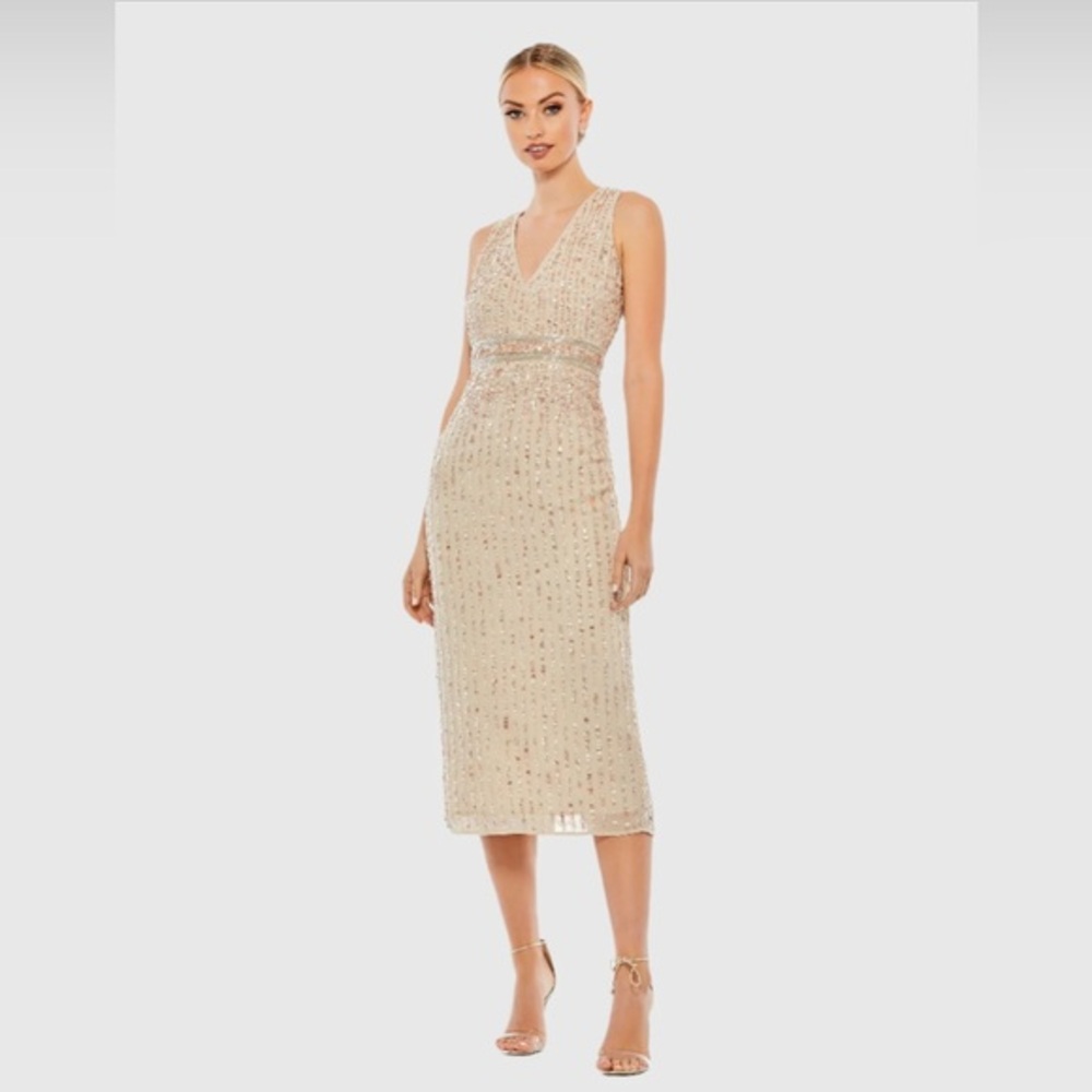 MAC DUGGAL - Sequined Sleeveless V-Neck Midi Sheath Dress